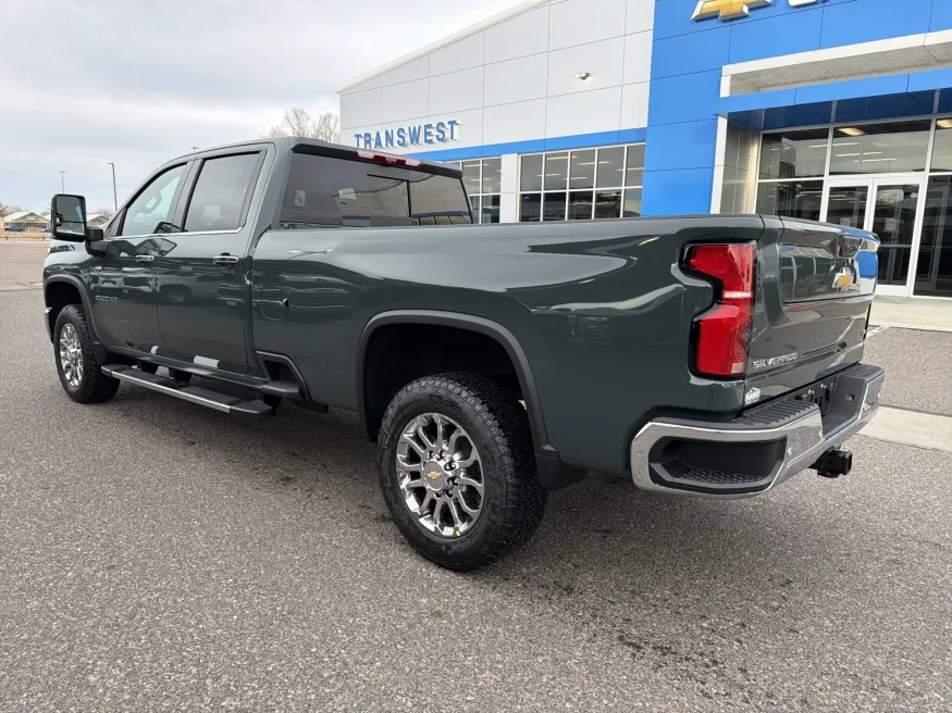 2026 Chevrolet Silverado 2500HD LTZ | Photo 2 of 20
