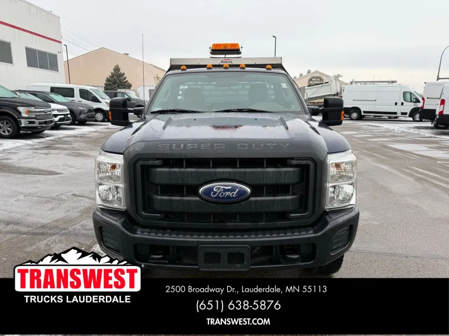 2011 Ford Super Duty F-350 XL | Photo 13 of 20