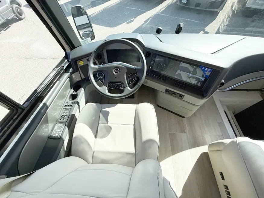 2026 Newmar Mountain Aire 4118 | Photo 7 of 31