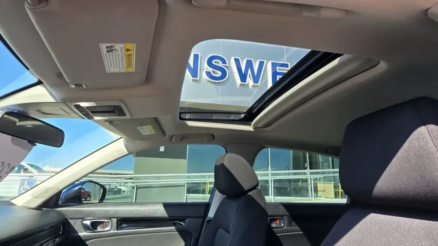 2022 Honda Civic | Photo 24 of 28