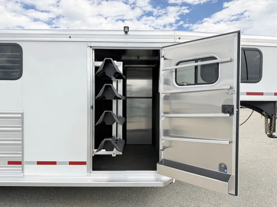 2026 Logan Coach Bullseye 4HGN | Photo 4 of 15