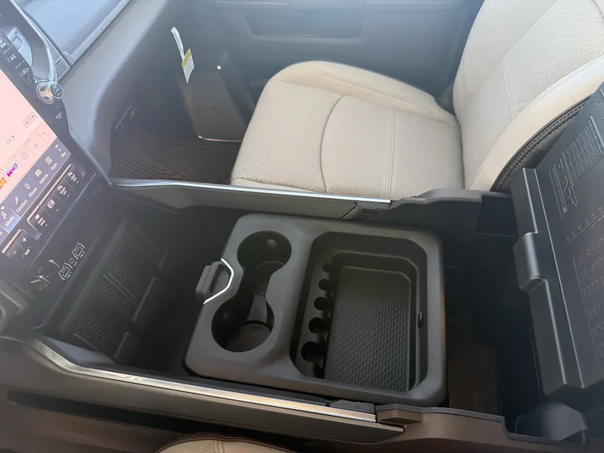 2026 RAM 3500 Laramie | Photo 15 of 18