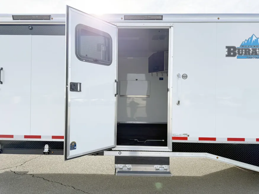 2026 Logan Coach Horse Power Burandt Edition | Photo 19 of 24