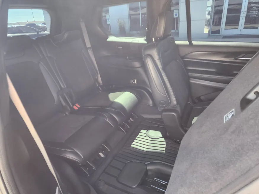 2024 Jeep Grand Cherokee L Altitude X | Photo 16 of 28