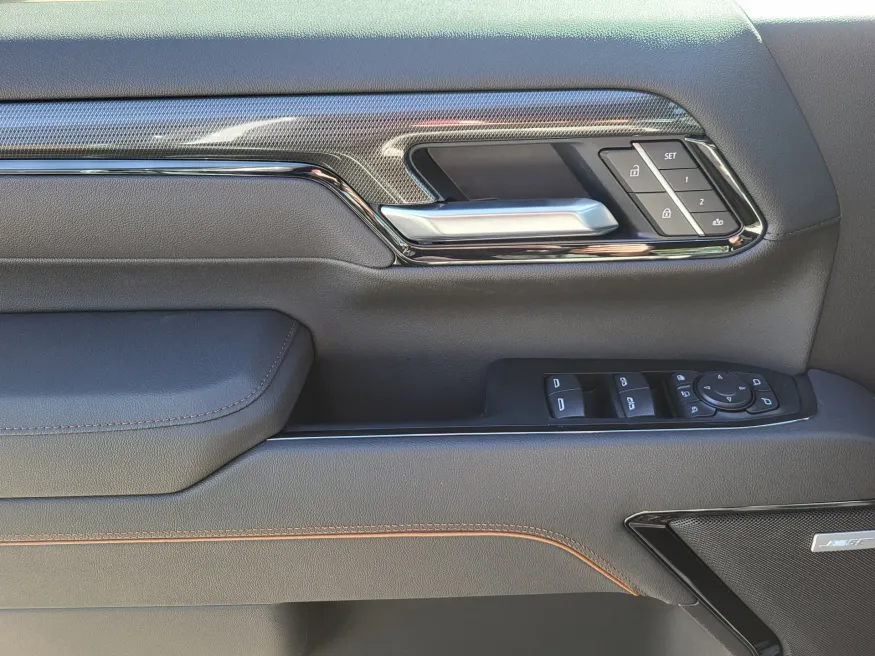 2026 GMC Sierra 2500HD AT4 | Photo 22 of 31