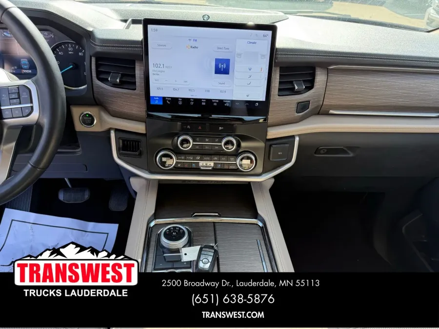 2024 Ford Expedition Limited | Photo 12 of 22