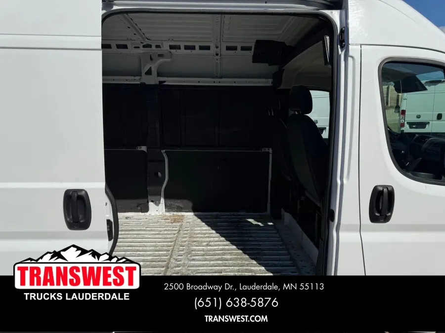 2023 RAM ProMaster 2500 High Roof | Photo 10 of 20