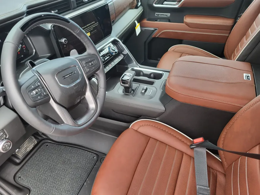 2026 GMC Sierra 1500 Denali Ultimate | Photo 11 of 27