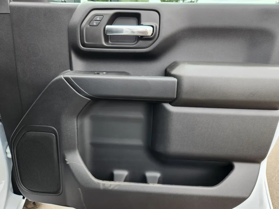 2026 GMC Sierra 2500HD Pro | Photo 17 of 29