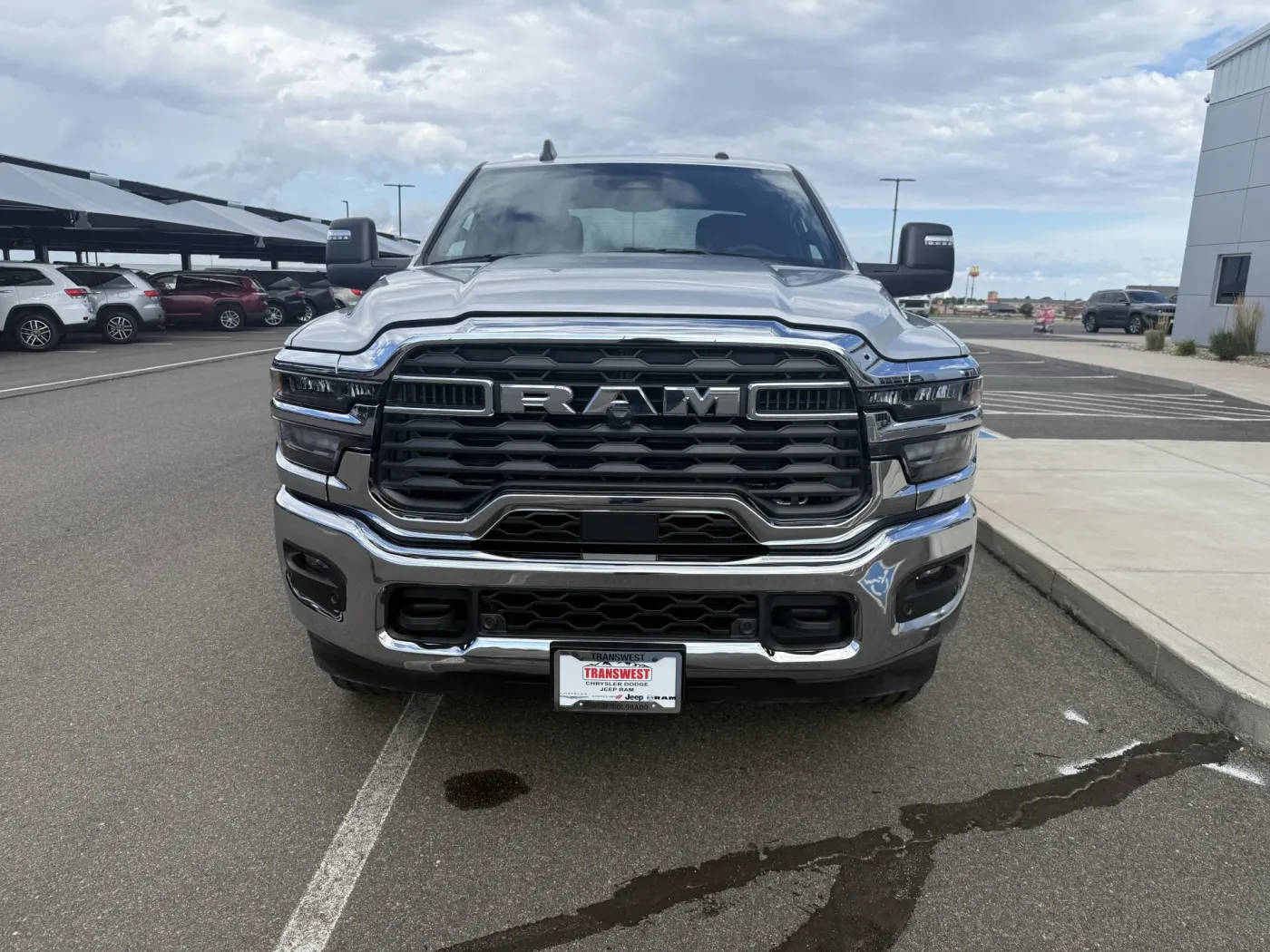 2025 RAM 3500 Big Horn | Photo 2 of 14