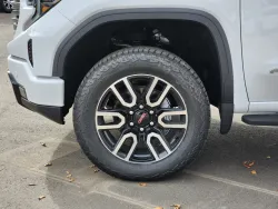 2026 GMC Sierra 1500 AT4 | Thumbnail Photo 21 of 31