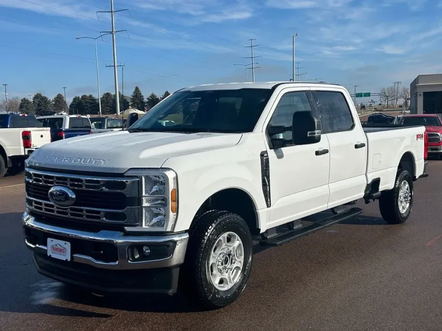 2026 Ford Super Duty F-350 XLT | Photo 17 of 17