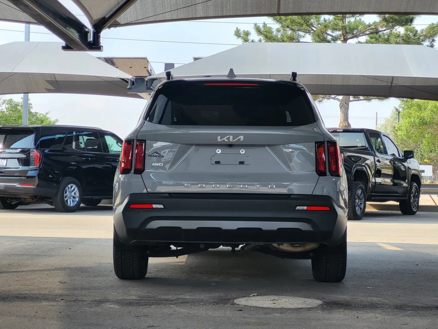 2022 Kia Sorento X-Line S | Photo 4 of 5