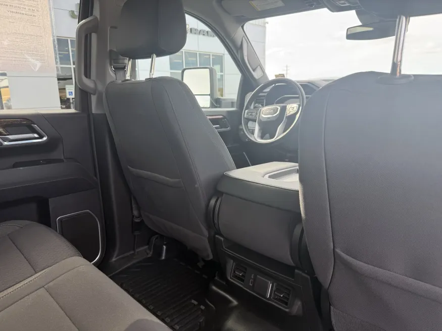 2024 GMC Sierra 3500HD SLE | Photo 9 of 19