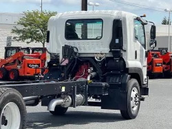 2025 Isuzu NPR-HD DIESEL | Thumbnail Photo 13 of 19