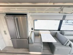 2024 Newmar King Aire 4531 | Thumbnail Photo 7 of 30