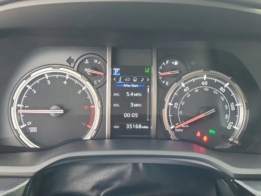 2022 Toyota 4Runner Limited | Photo 12 of 24