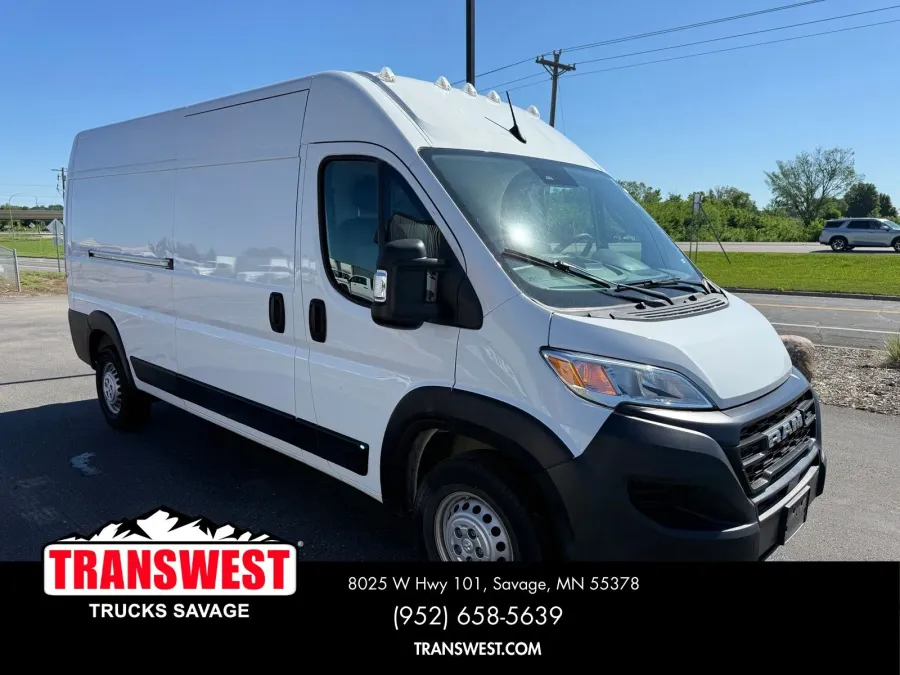 2024 RAM ProMaster 2500 High Roof | Photo 3 of 4