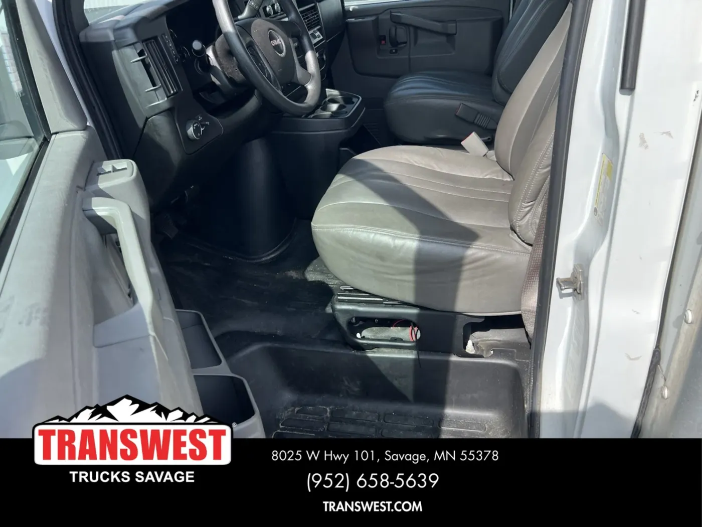 2020 GMC SAVANA 3500 CARGO | Photo 5 of 14