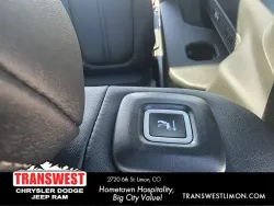 2026 Jeep Grand Wagoneer Limited Reserve | Thumbnail Photo 14 of 29