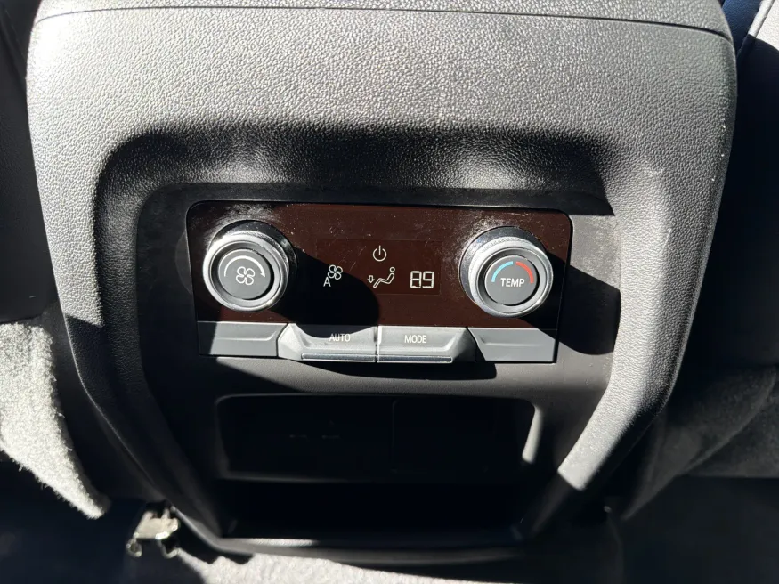 2025 Buick Enclave Preferred | Photo 12 of 23