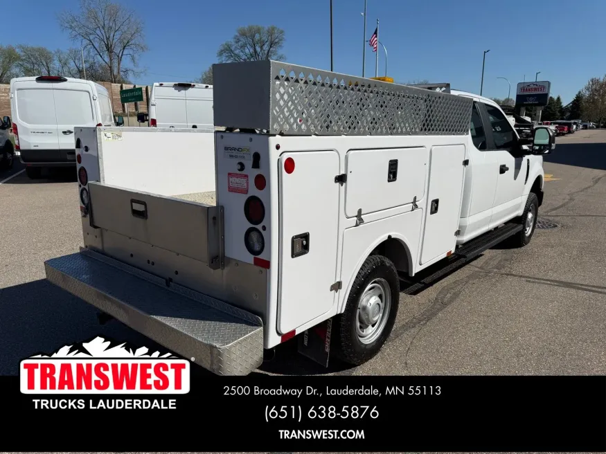 2020 Ford Super Duty F-350 XL | Photo 12 of 22
