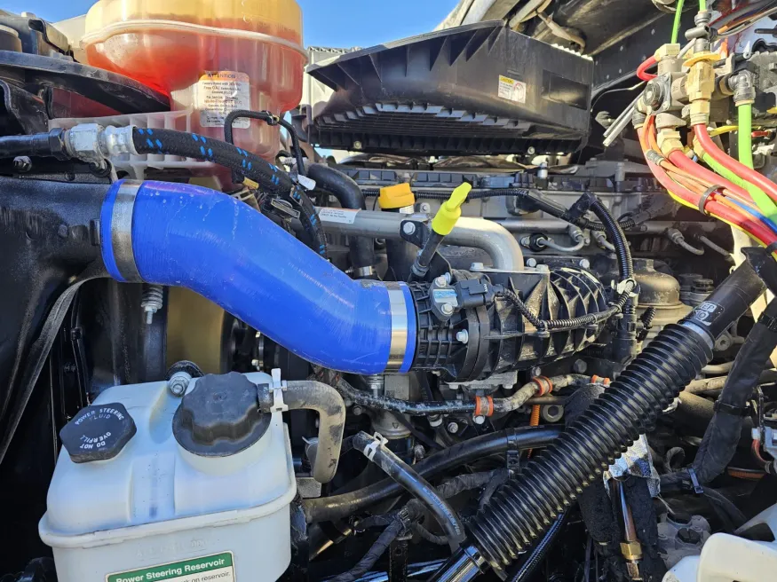 2023 Western Star 4900SA | Photo 10 of 18