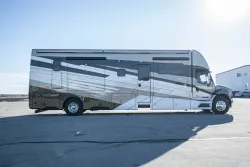 2026 Newmar Super Star 4059 | Thumbnail Photo 4 of 28