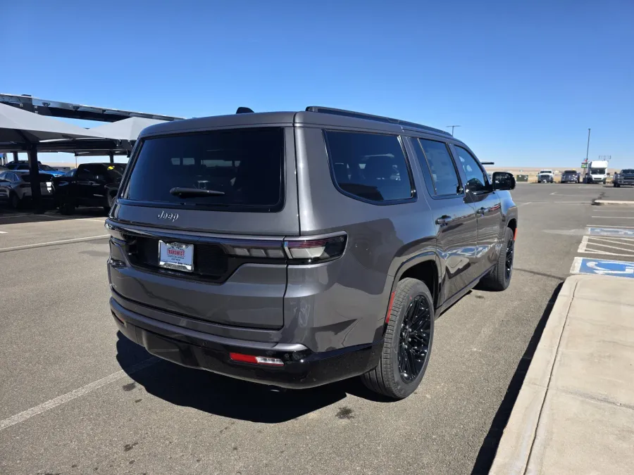 2026 Jeep Grand Wagoneer Limited Reserve | Photo 5 of 29
