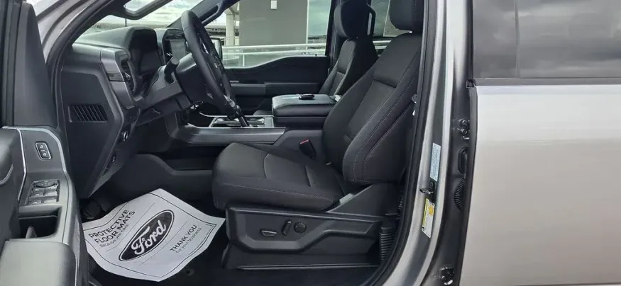 2026 Ford F-150 | Photo 14 of 28