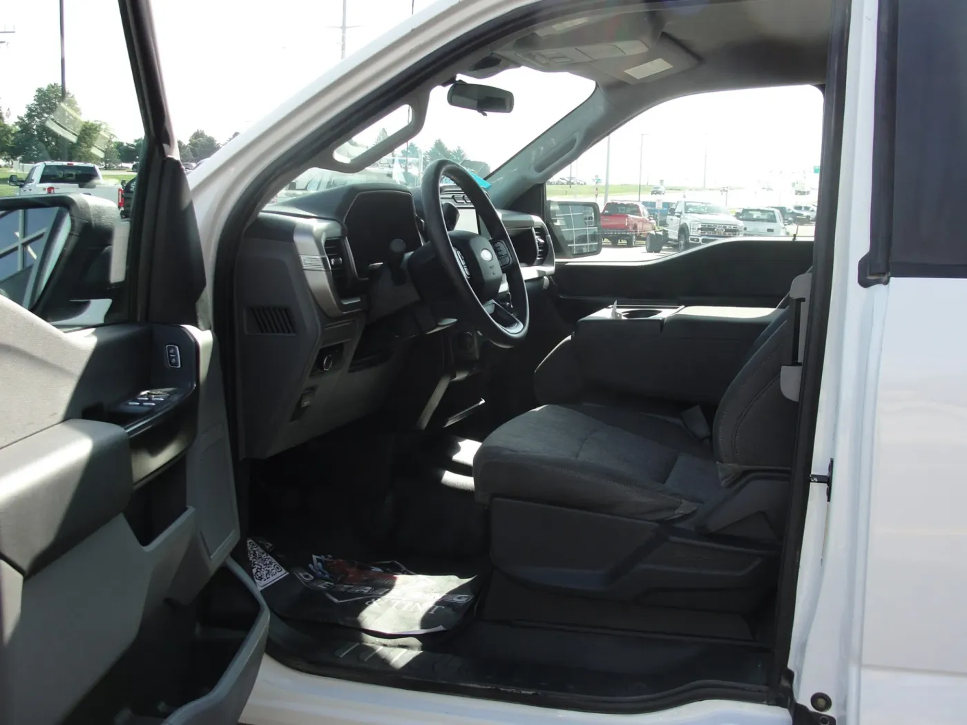 2022 Ford F-150 | Photo 5 of 11