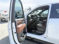 2026 GMC 2500 Denali Ultimate | Thumbnail Photo 4 of 23