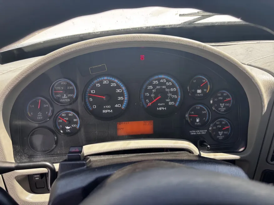 2018 International 4000 | Photo 13 of 18