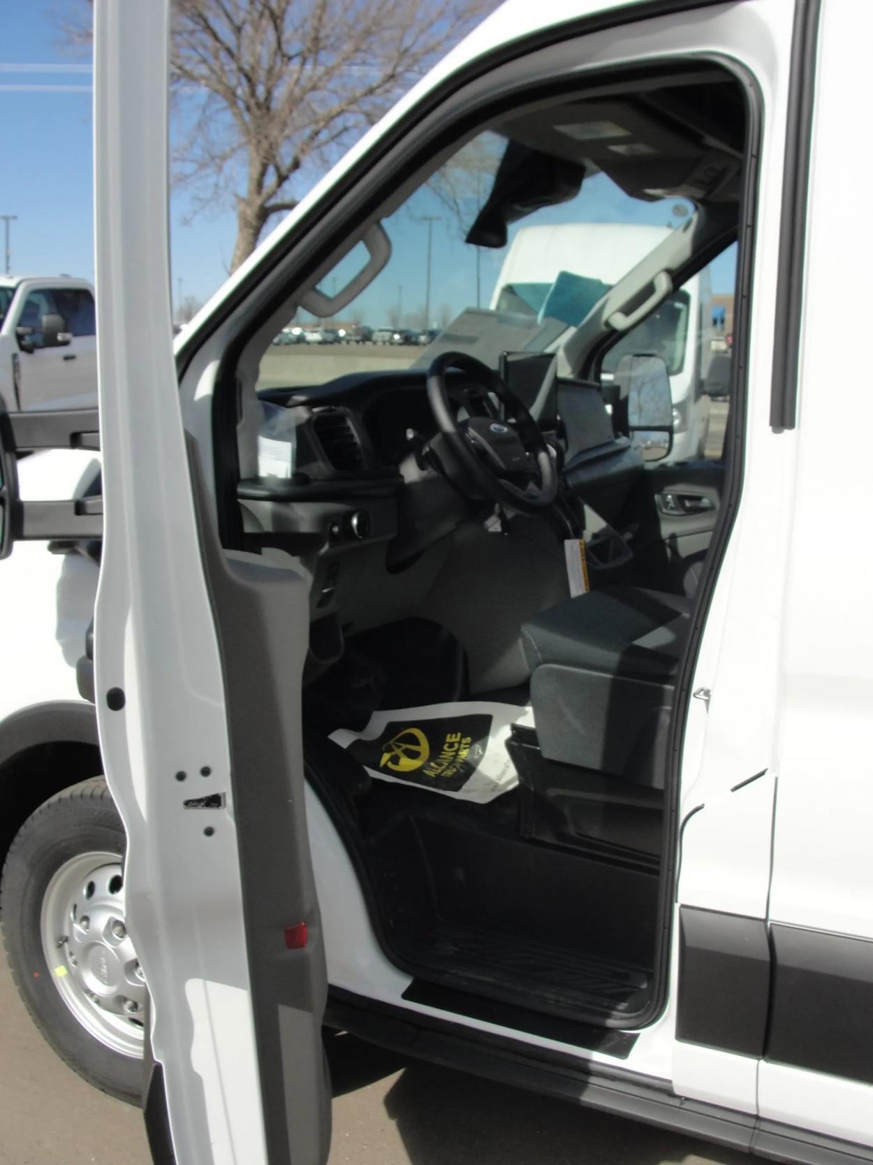 2024 Ford Transit | Photo 14 of 16