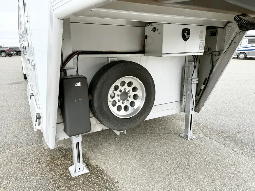 2016 Cimarron Norstar 10HGN | Photo 16 of 16