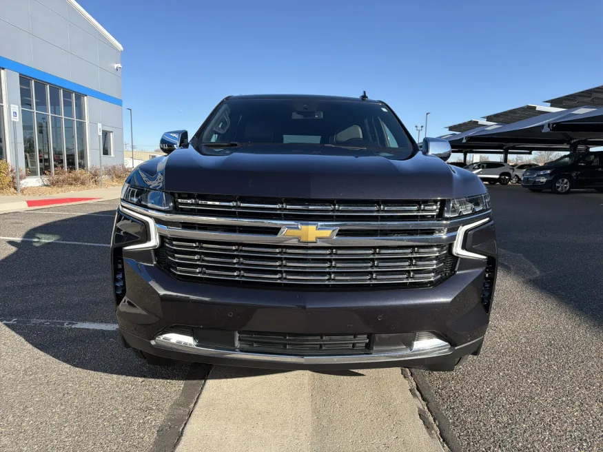 2024 Chevrolet Suburban Premier | Photo 7 of 23