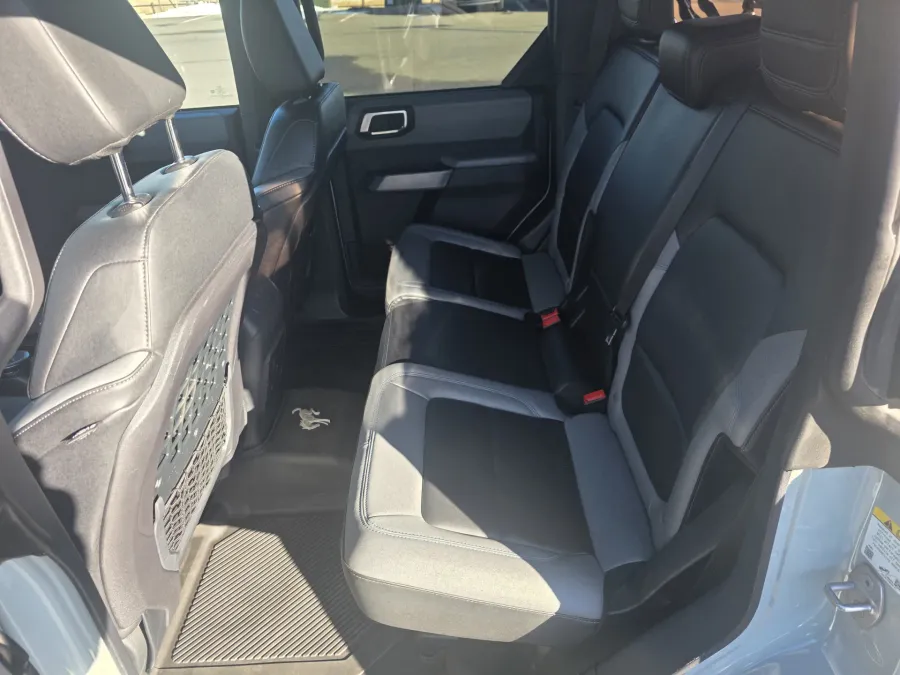 2022 Ford Bronco | Photo 13 of 23