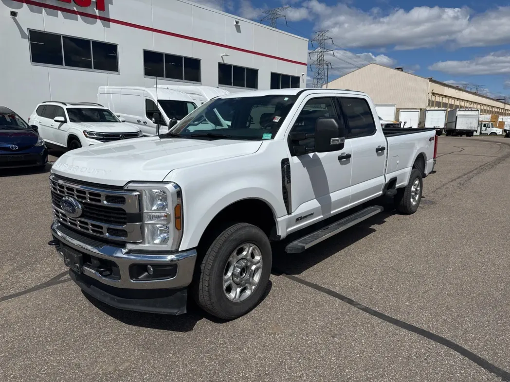 2025 Ford Super Duty F-250 XLT 