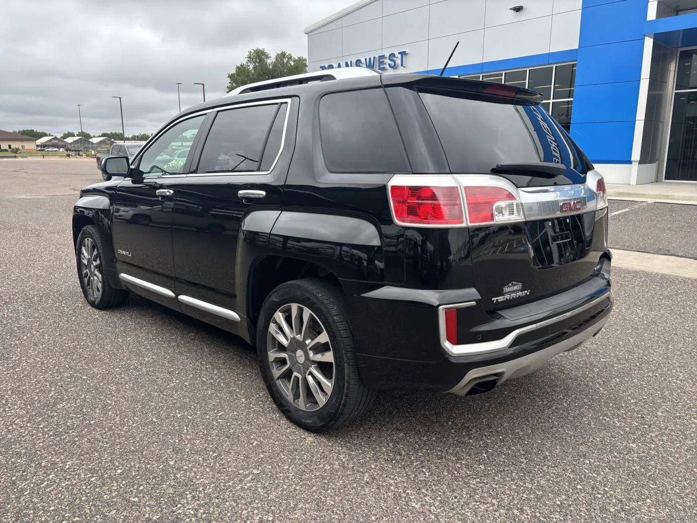 2017 GMC Terrain Denali | Photo 2 of 19