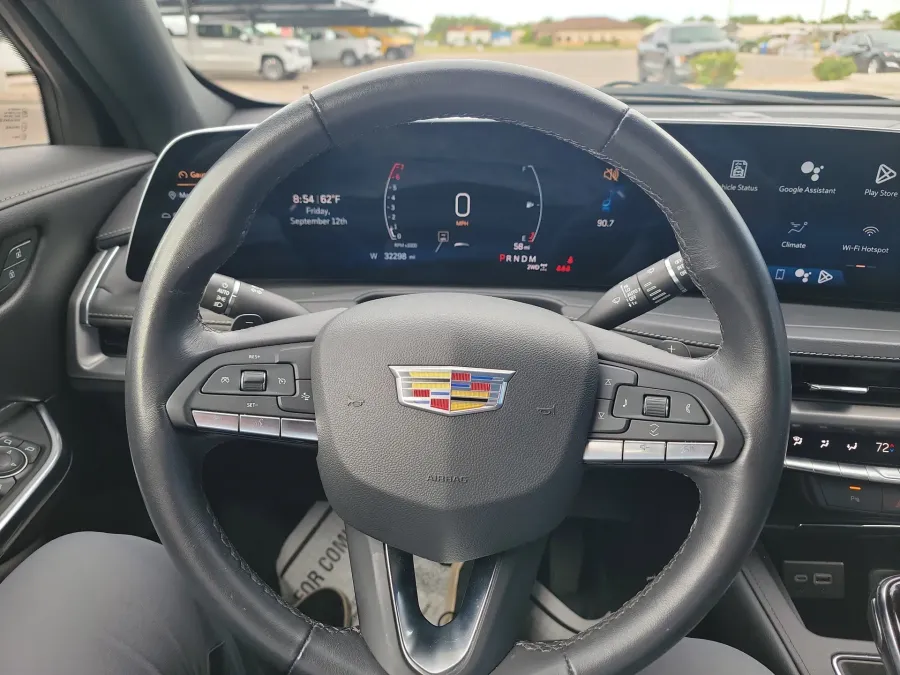 2024 Cadillac XT4 AWD Premium Luxury | Photo 17 of 19