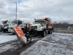 2016 Mack Granite | Thumbnail Photo 1 of 4