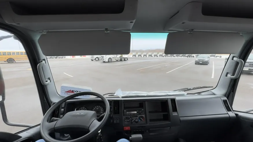 2025 Isuzu NRR GAS | Photo 21 of 21