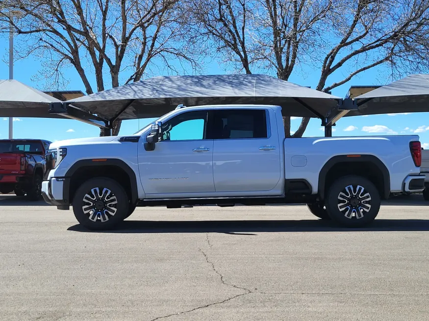 2026 GMC Sierra 2500HD Denali Ultimate | Photo 3 of 25