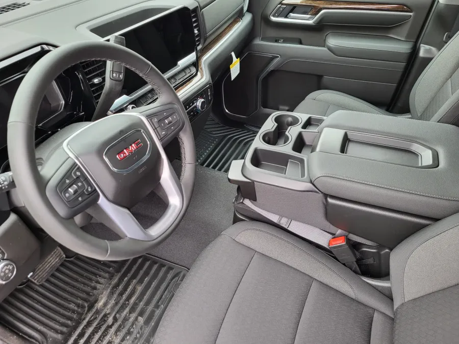 2026 GMC Sierra 2500HD SLE | Photo 11 of 24
