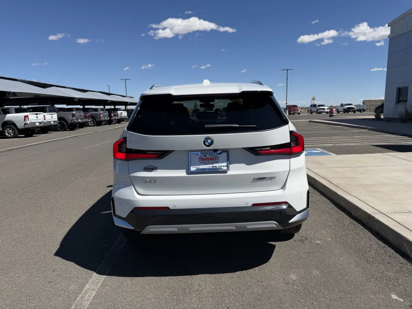 2025 BMW X1 xDrive28i | Photo 2 of 21