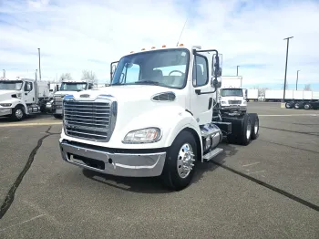 2023 Freightliner M2 112