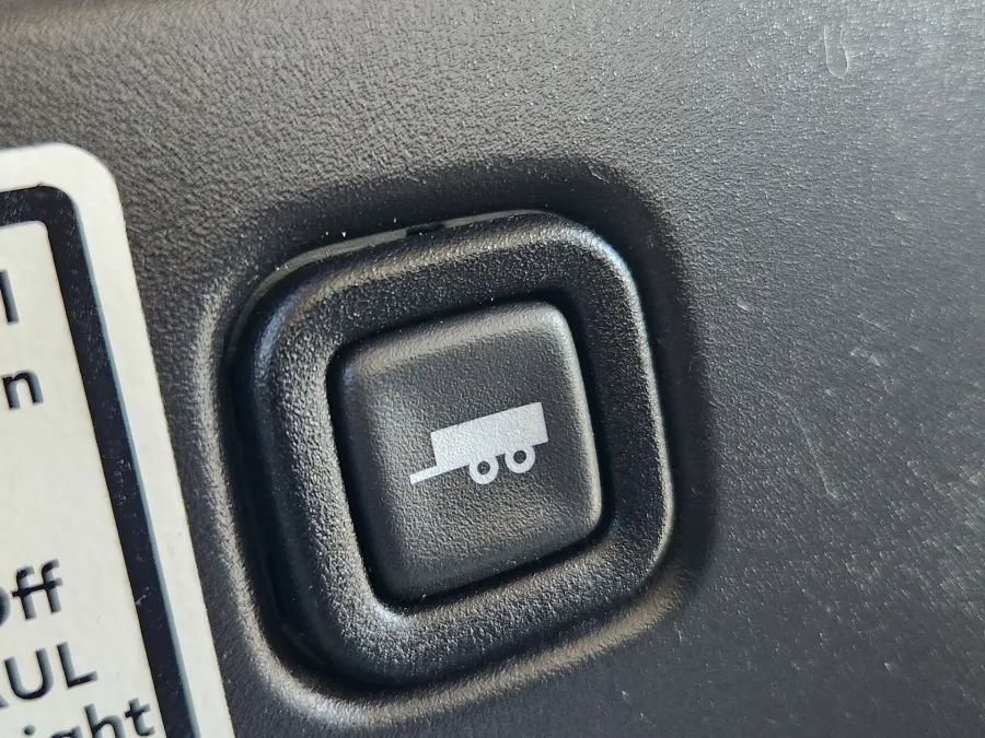 2022 GMC Savana Commercial Cutaway CUTWAY | Photo 17 of 20