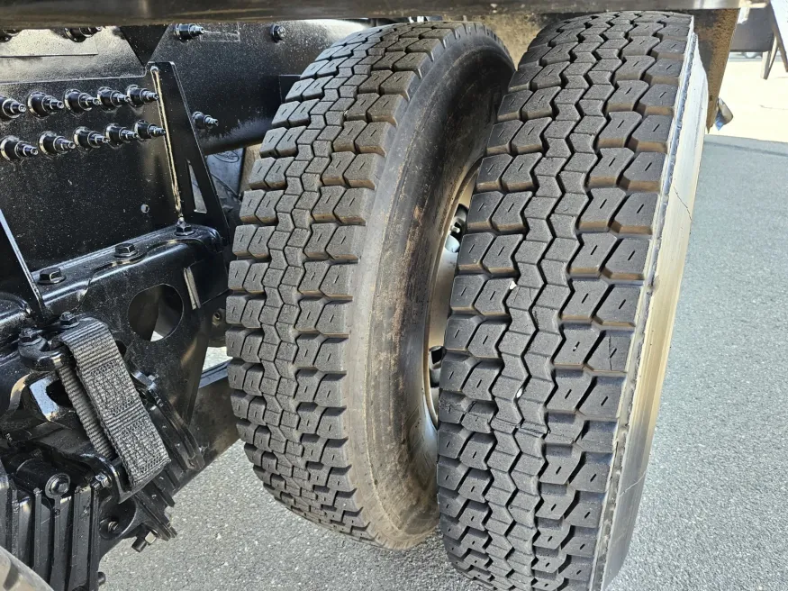 2024 Peterbilt 567 | Photo 14 of 19