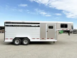 2022 Logan Coach Stock Combo | Thumbnail Photo 2 of 16