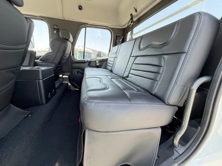 2026 Freightliner M2 112 SUMMIT HAULER | Photo 12 of 25